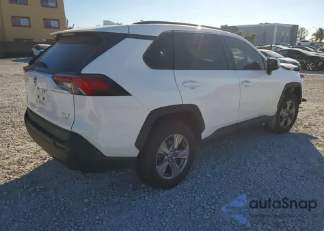 2022 Toyota Rav4 Xle from USA, damaged, VIN 2T3P1RFV5NC286368
